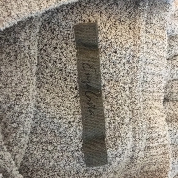 Sweater - Picture 3 of 4